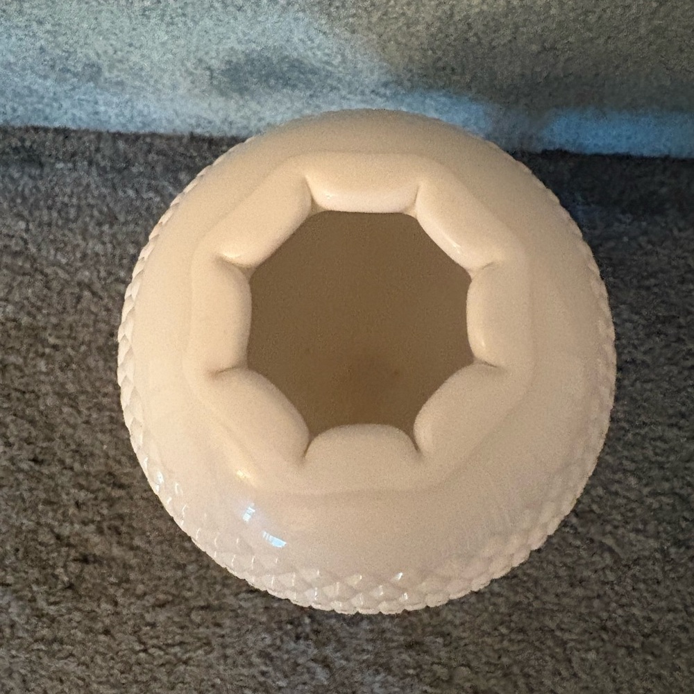 Vintage Westmoreland English Hobnail Ivy Bowl Milk Glass Rose Bowl Vase MINT - Picture 3 of 6